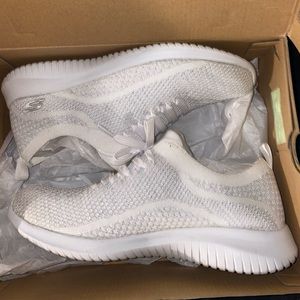 Sketchers Stretch Fit